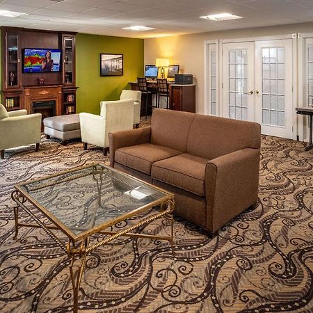 Rodeway Inn Barboursville Eksteriør billede