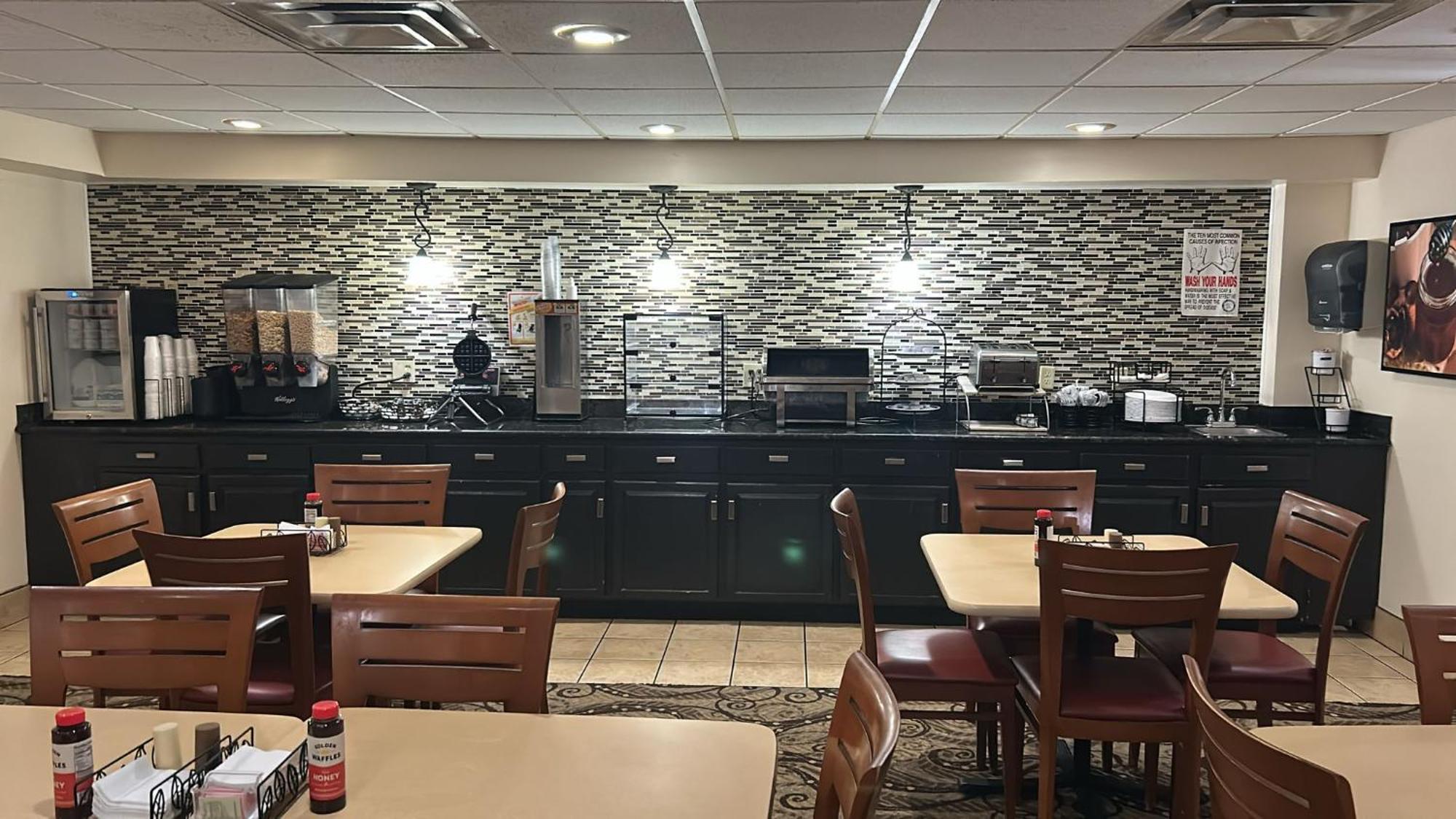 Rodeway Inn Barboursville Eksteriør billede